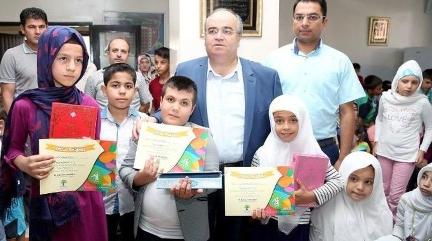 Şehitkamil Belediyesi&rsquo;nden Kur&rsquo;an-ı Kerim Hediyesi