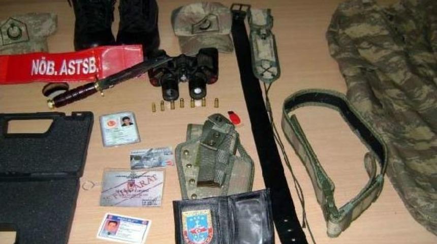 'romantik Dolandırıcı', Asker Kıyafeti Ile  Evlenme Teklifi Yapınca Yakalandı