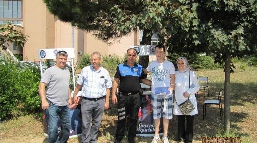 Bursa Emniyeti &Uuml;niversitelileri Ter&ouml;r Tuzağına D&uuml;şmekten Koruyor