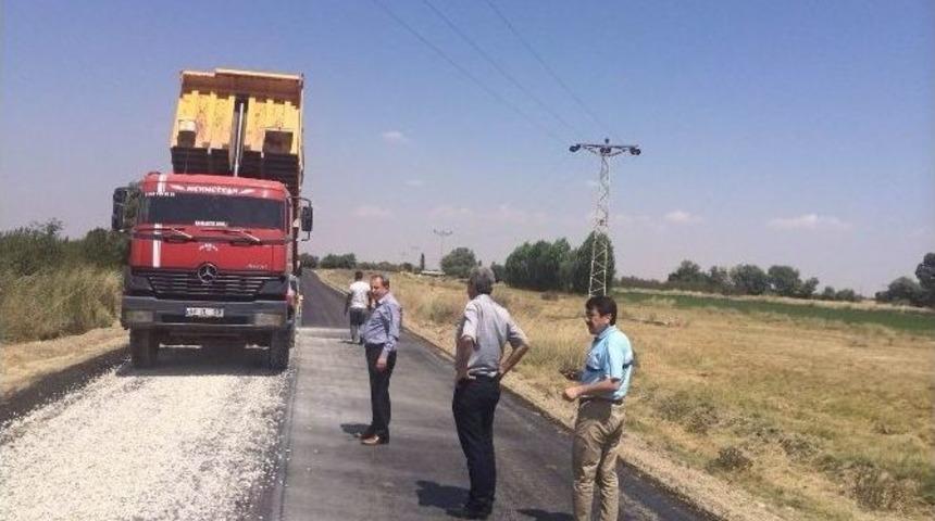 Akşehir&rsquo;de Sathi Kaplama &Ccedil;alışmaları S&uuml;r&uuml;yor