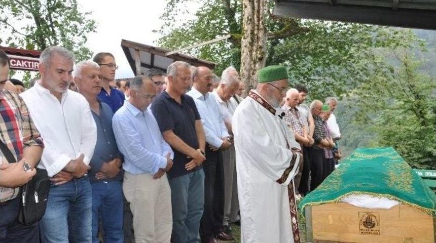 &Ouml;zel Hastaneler Ve Sağlık Kuruluşları Derneği Başkanı Bahat&rsquo;ın Acı G&uuml;n&uuml;