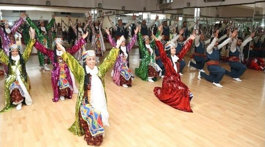 Mersina Halk Oyunları Topluluğu, Mersin&rsquo;i Romanya&rsquo;da Temsil Edecek