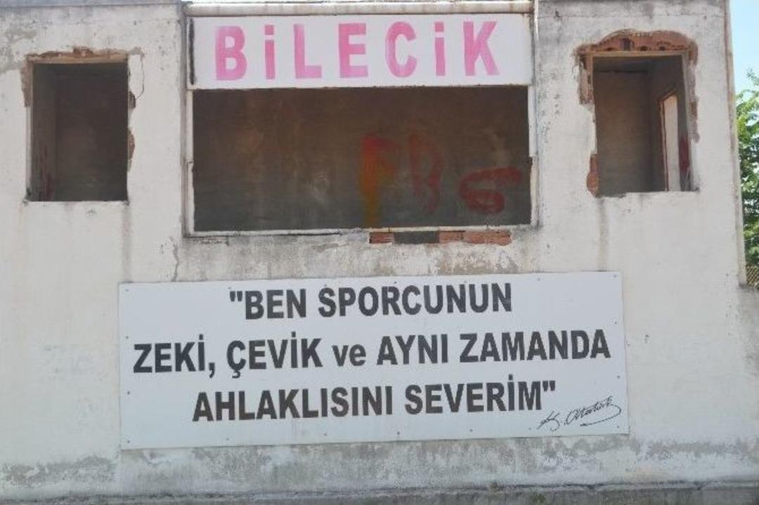Emektar Stadın &Ccedil;atısına &ldquo;&ccedil;&uuml;r&uuml;k&rdquo; Raporu