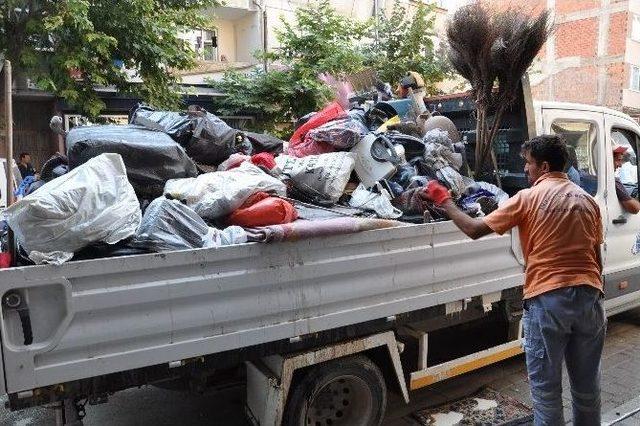 &Ccedil;&ouml;p Eve Temizlik Operasyonu 1