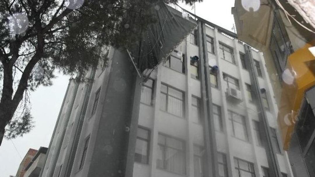 Salihli&rsquo;de Fırtına