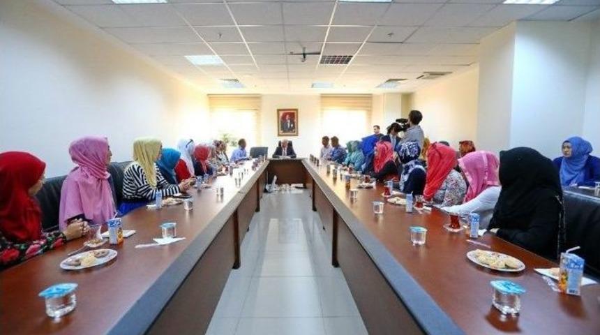 Kazakistanlı &Ouml;ğrenciler Başakşehir&rsquo;de