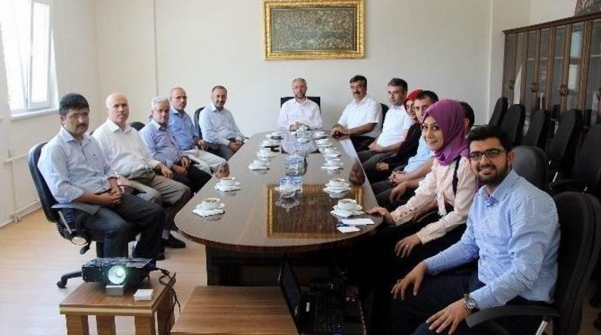 M&uuml;ft&uuml; Do&ccedil;. Dr. Şahin G&uuml;ven Talas İl&ccedil;e M&uuml;ft&uuml;l&uuml;ğ&uuml;n&uuml; Ziyaret Etti
