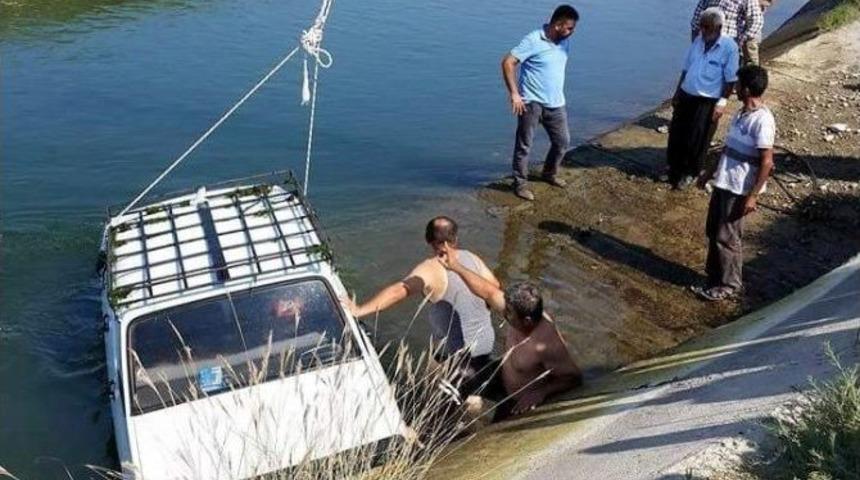 Otomobil Kanala U&ccedil;tu, S&uuml;r&uuml;c&uuml; Y&uuml;zerek Kurtuldu