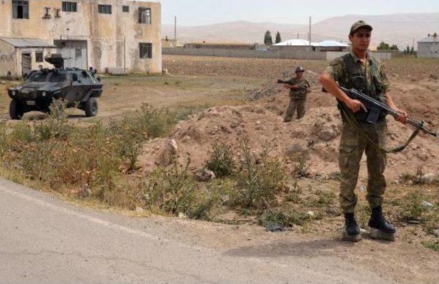 Tend&uuml;rek Dağında Da  canlı Kalkan  Eylemi 2