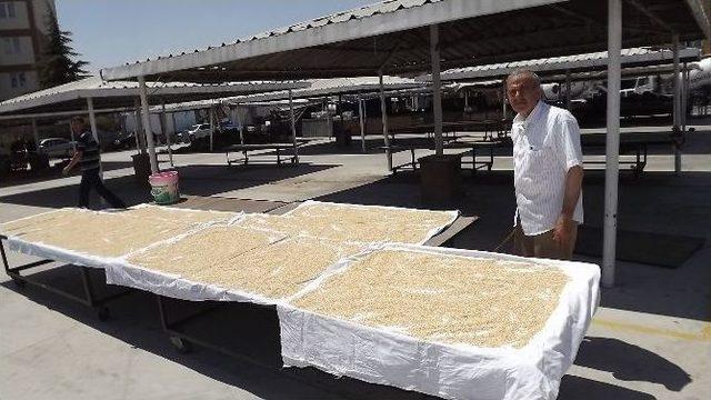 Ona D&uuml;şen De Beklemek 1