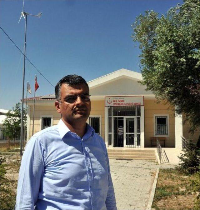 Sağlık Merkezinin Elektriği R&uuml;zgar Ve G&uuml;neşten 2