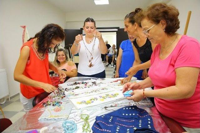 Buca&rsquo;da Engelleri Kaldıran En &Ouml;zel Sergi 1