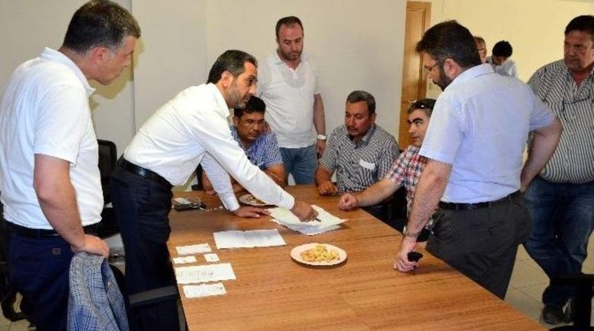 Sadık Atay, Halk G&uuml;n&uuml; D&uuml;zenledi