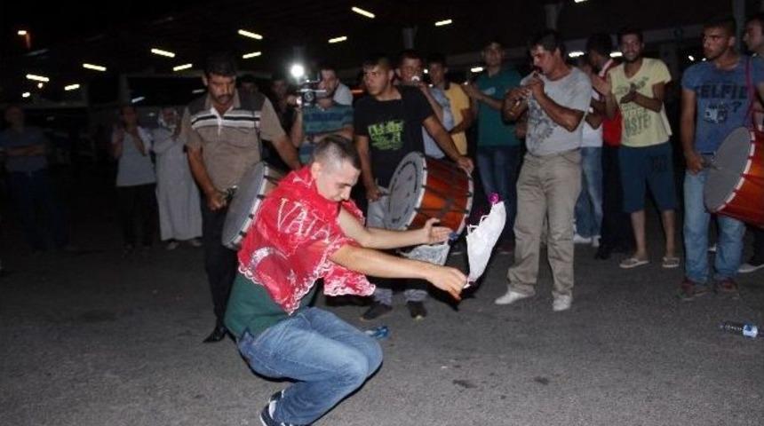 Kınalı Kuzular G&ouml;zyaşlarıyla Uğurlandı