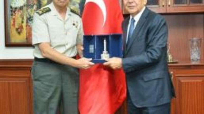 Orgeneral Mendi'den Duygusal Veda