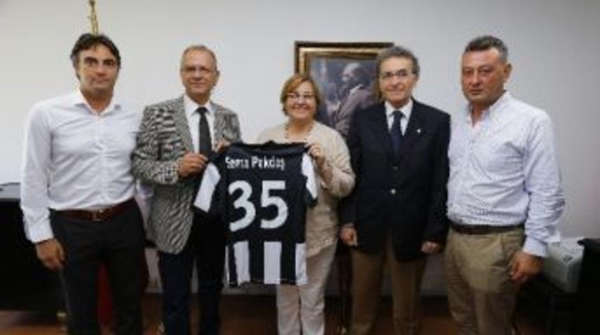 Altay Y&ouml;neticilerinden Başkan Pekdaş&rsquo;a Ziyaret