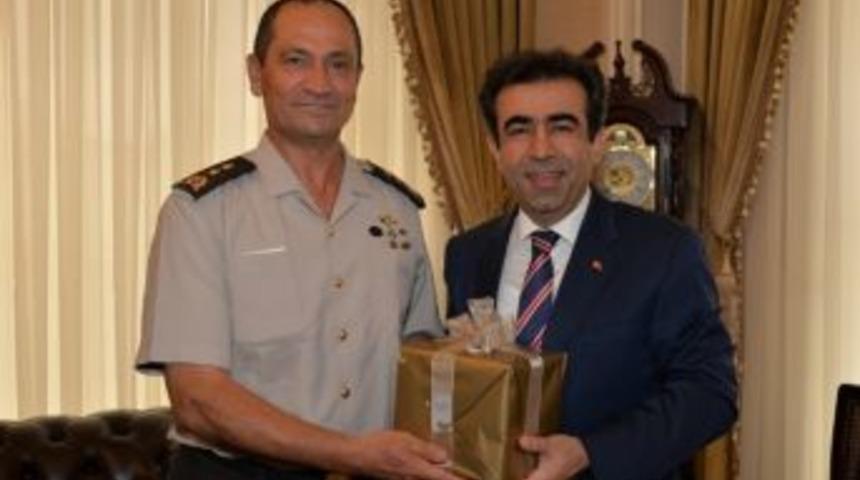 Vali G&uuml;zeloğlu, T&uuml;mgeneral Temel&rsquo;i Ağırladı
