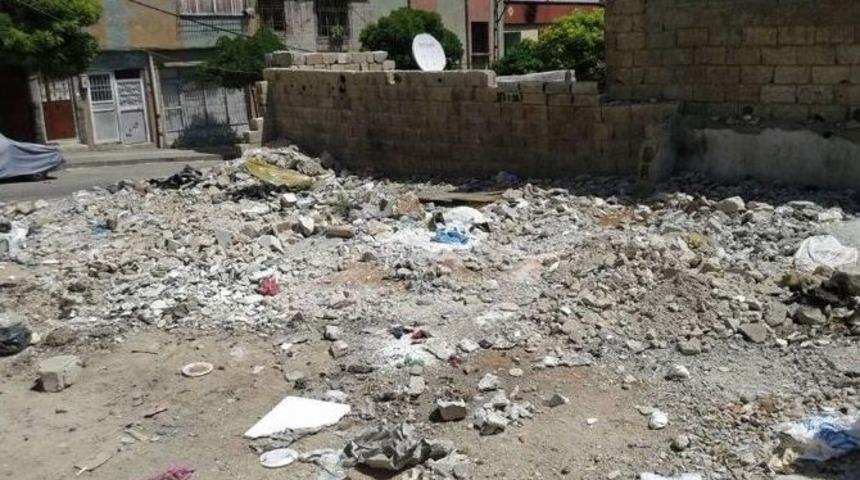 Boş Arsalar Temizleniyor