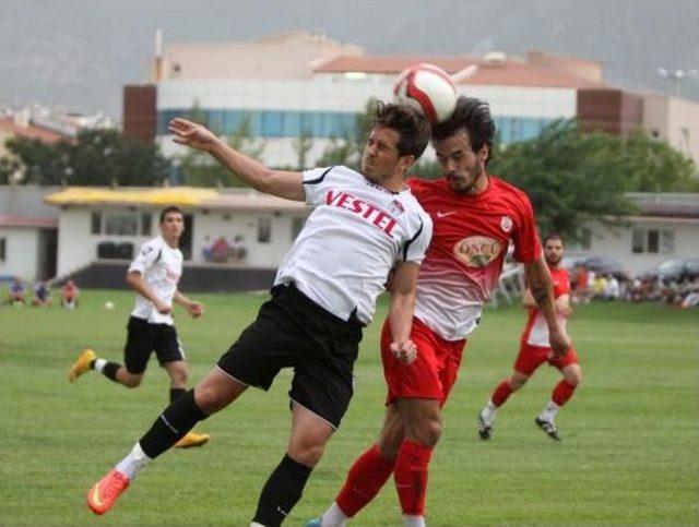 Manisaspor da Timur Imzaladı 2