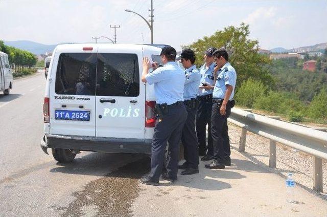 İhbara Giderken Kaza Yaptılar