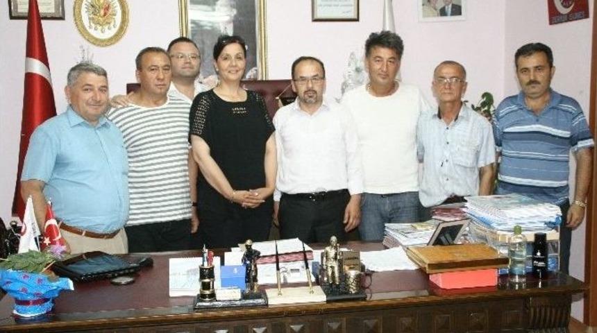 Saltukova Belediye Başkanı Gurbet&ccedil;ilerle Bir Araya Geldi