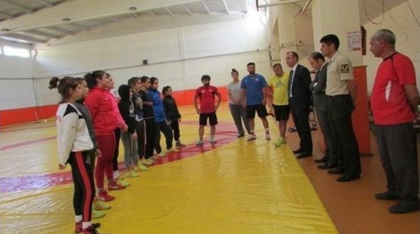 Kızlar G&uuml;reş Milli Takımı Demirkazık&rsquo;ta Kamp Yapıyor