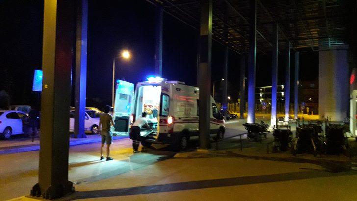 İzmir'de kamyonet şarampole devrildi: 7 yaralı