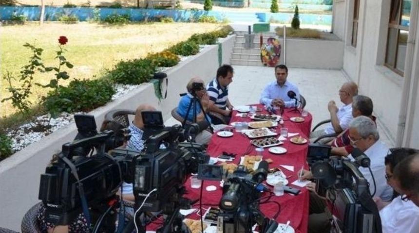 Başkan Aksoy&rsquo;dan Muhalefetin &Ccedil;&ouml;p Toplama Alanıyla İlgili A&ccedil;ıklamalarına Tepki