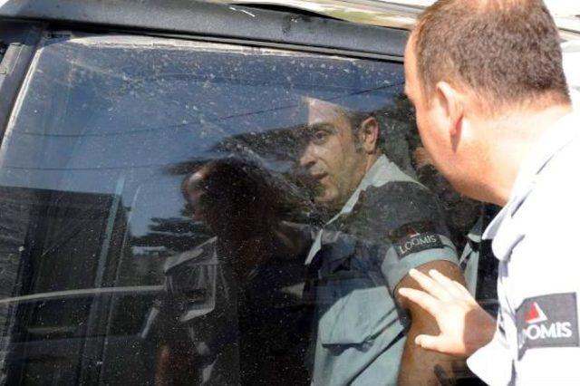 Para Nakil Aracı Takla Attı: 2 Yaralı 1