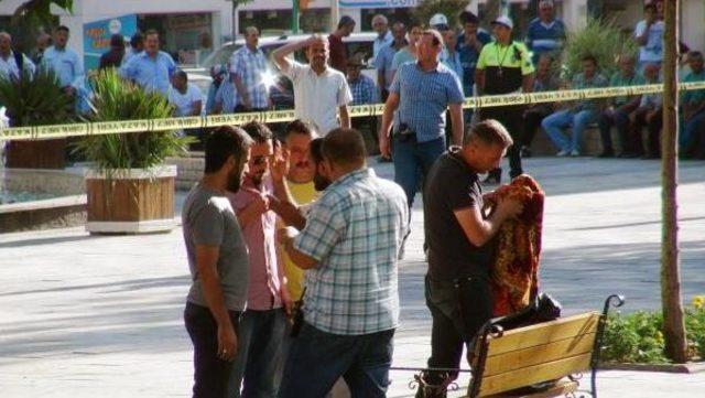 Elazığ'da Suriyeli'nin Poşeti Panik Yarattı