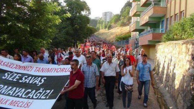 Tunceli'de Yasaklı Bölgeler Yürüyüşle Protesto Edildi