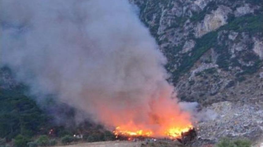 &Ccedil;&ouml;pl&uuml;k Yangınına Helikopterli M&uuml;dahale