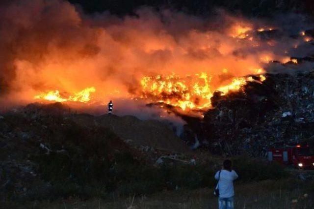 Çöplük Yangınına Helikopterli Müdahale