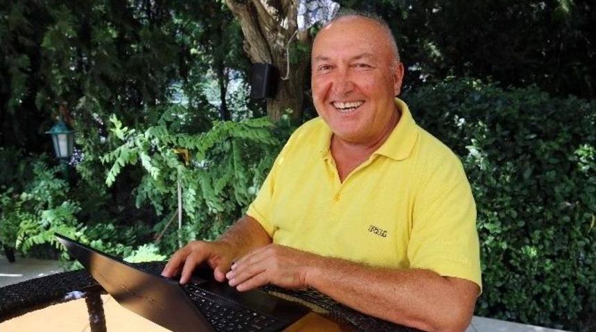 (&ouml;zel Haber) T&uuml;rk Profes&ouml;r Depremden Elektrik &Uuml;retecek