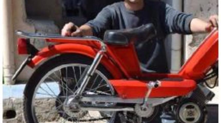 Emanet Motosikletle Yaptığı Kazada &Ouml;ld&uuml;