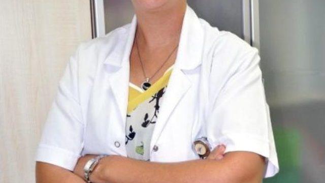 'içeceklere Atılan Buzlar, Amip Hastalığına Yol Açabilir'