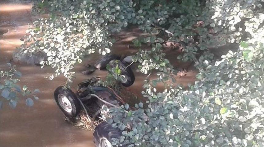 Trakt&ouml;r Sel Sularına Kapıldı