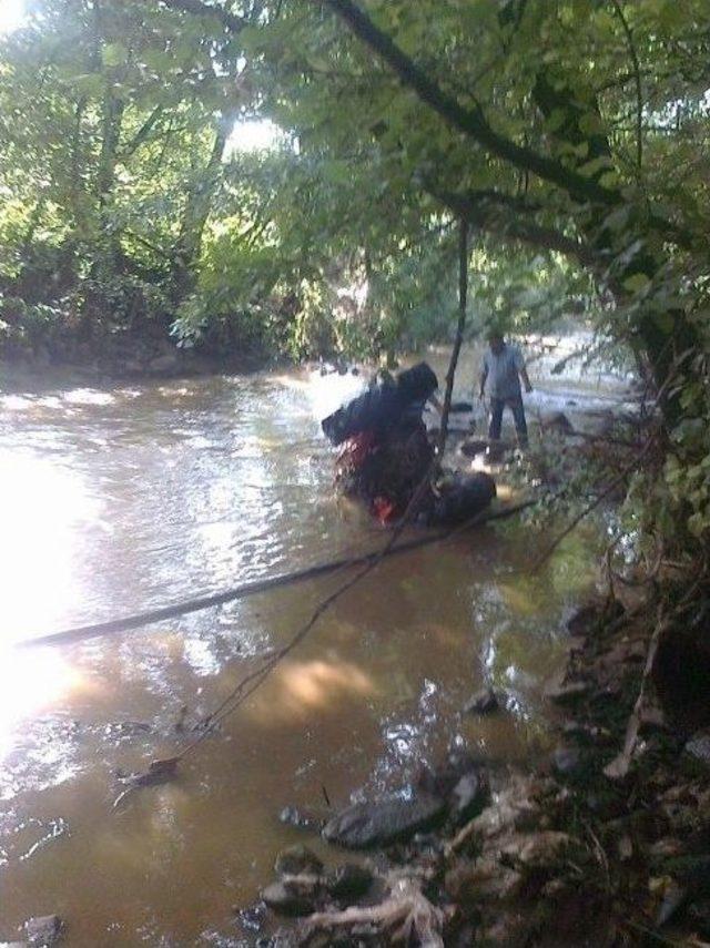 Trakt&ouml;r Sel Sularına Kapıldı 1