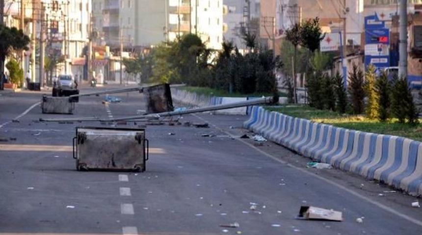 Cizre'de Kepenkler Kapalı, Gerginlik Devam Ediyor