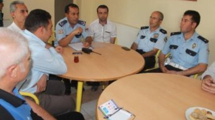 Beyşehir&rsquo;de Polisten Mahalle Huzur Toplantısı