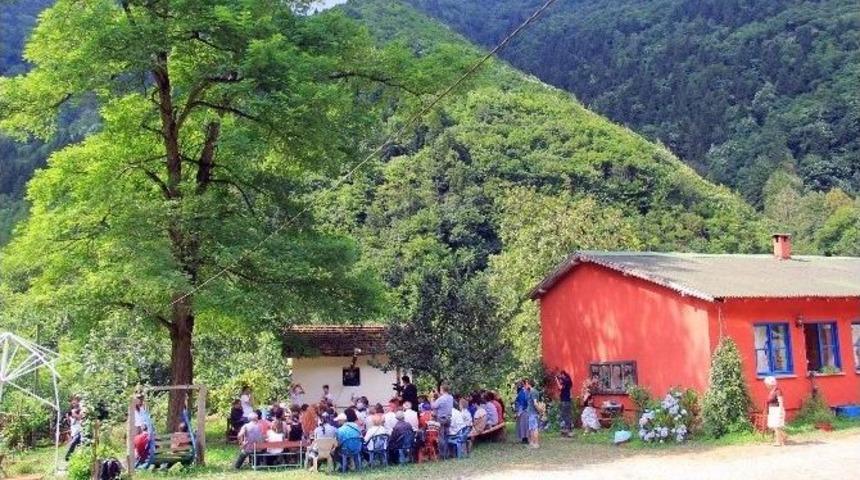 Doğanın İ&ccedil;inde &Ccedil;evre Sempozyumu