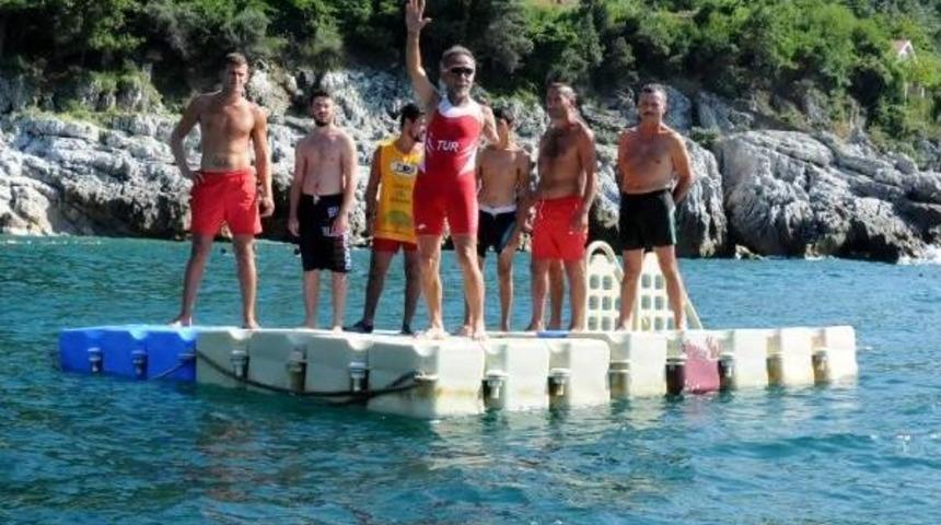 Tek Kollu 'koşan Adam', Termik Santralleri Protesto I&ccedil;in Koştu (2)