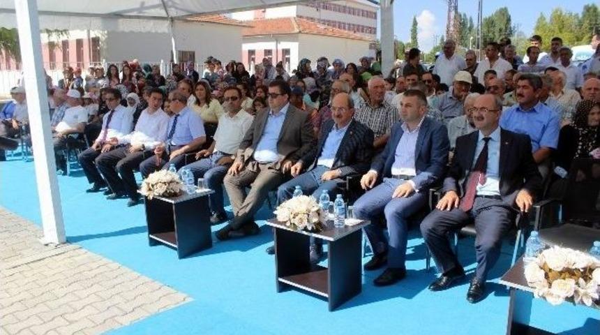 B&uuml;nyan&rsquo;da Şehit Ayhan Işık &Ccedil;ocuk Parkı Ve Spor Kompleksi A&ccedil;ıldı