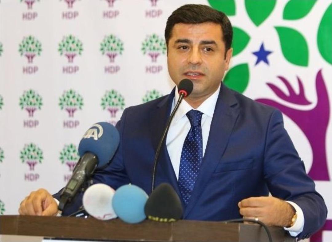 Demirtaş Stk Temsilcileri İle Bir Araya Geldi