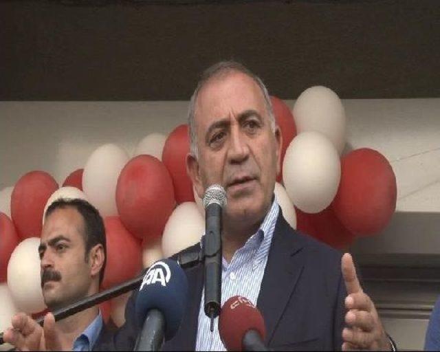 G&uuml;rsel Tekin den "koalisyon" A&ccedil;ıklaması 1