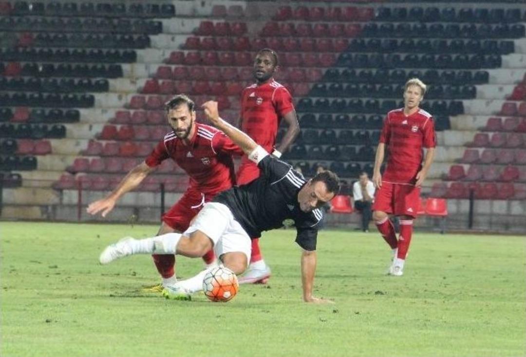 Gaziantepspor Hazırlık Ma&ccedil;ında Şanlıurfaspor&rsquo;u 3-0 Mağlup Etti
