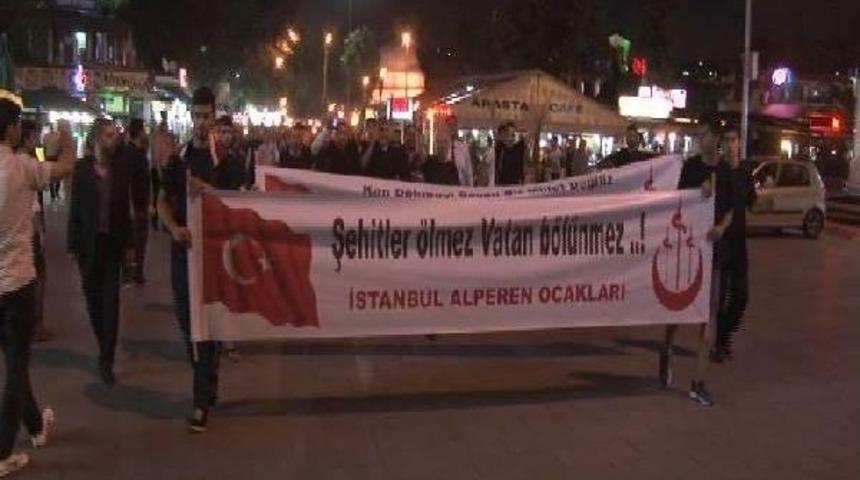 Alperen Ocakları'ndan Ter&ouml;re Tepki Y&uuml;r&uuml;y&uuml;ş&uuml;