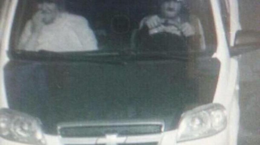 Midyat'ta Polis Aracına Ateş A&ccedil;ıldı: 2 Polis Ağır Yaralı (4)