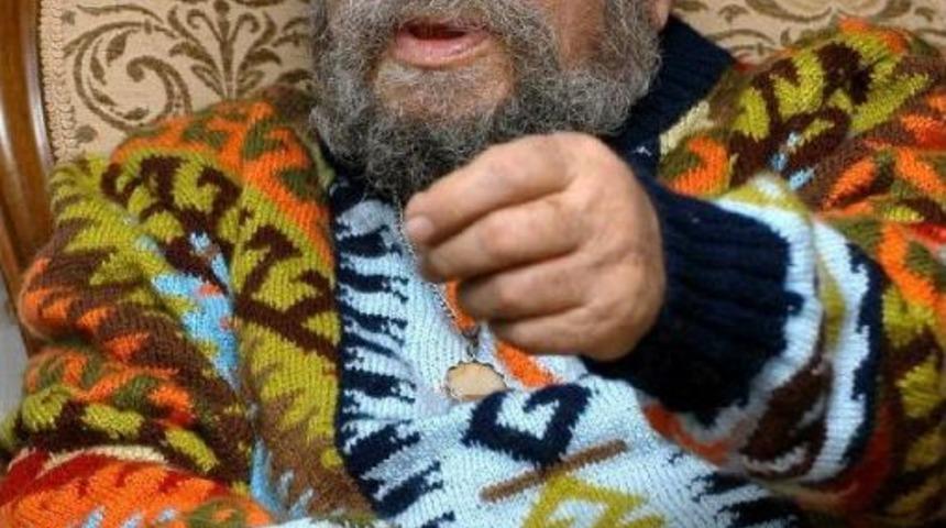 Fikret Otyam Vefat Etti