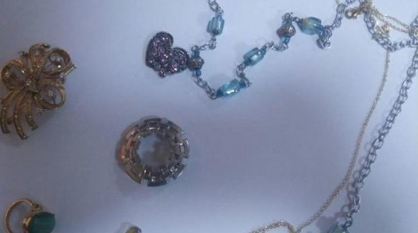 140 Bin Lira Değerinde Altın Ve Para &Ccedil;alan Zanlılar Yakalandı